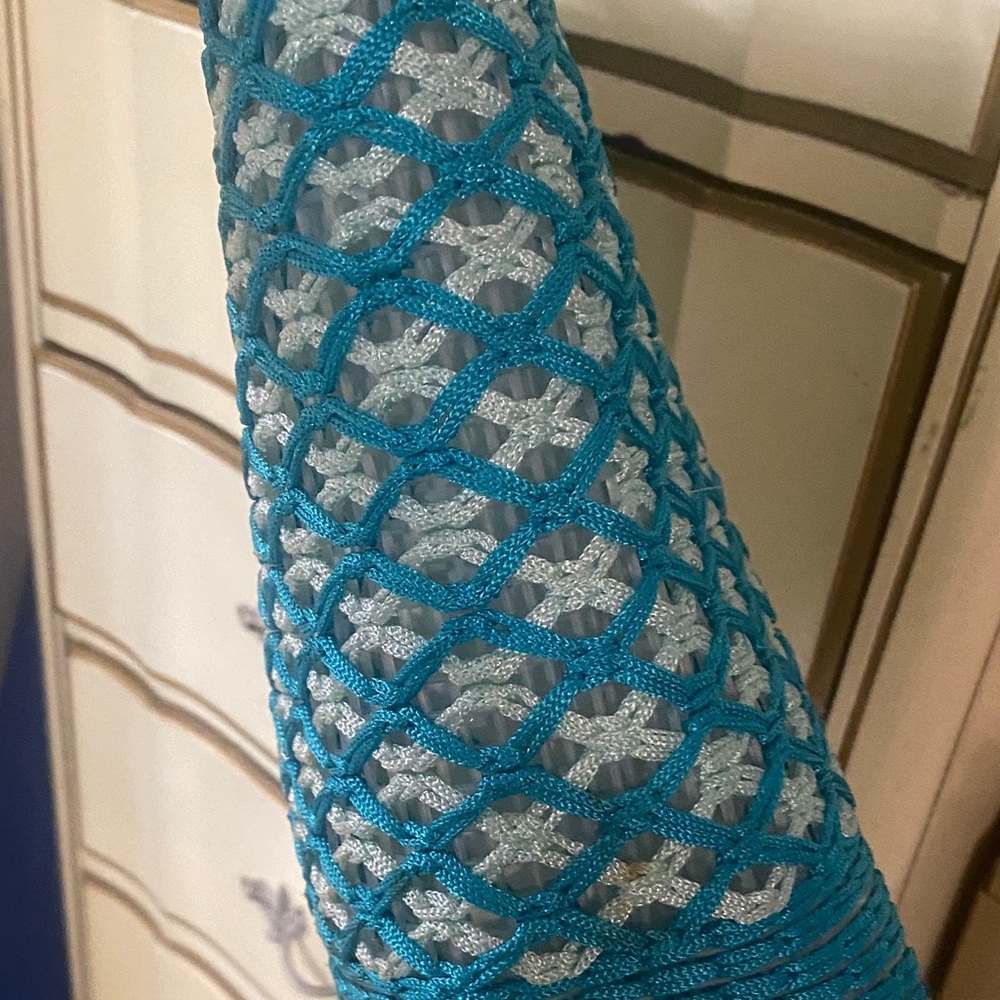 Vintage- Blue Woven Tote Bag with Clear Handles - - Picture 9 of 12